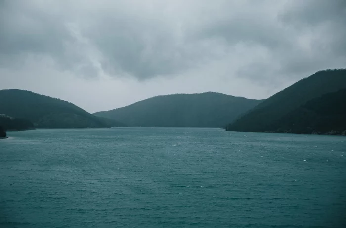 Lake Abrau - My, The photo, Lake, Abrau-Durso, Lake Abrau, Nature, Rain