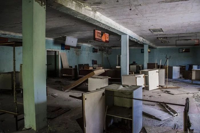 Shops in Pripyat 2020: Sporting goods, grocery store, electrical and furniture store - My, Chernobyl, Exclusion Zone, Video