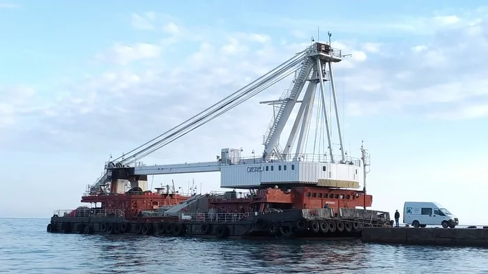 Gurzuf visiting Partenit - My, Tap, Floating crane