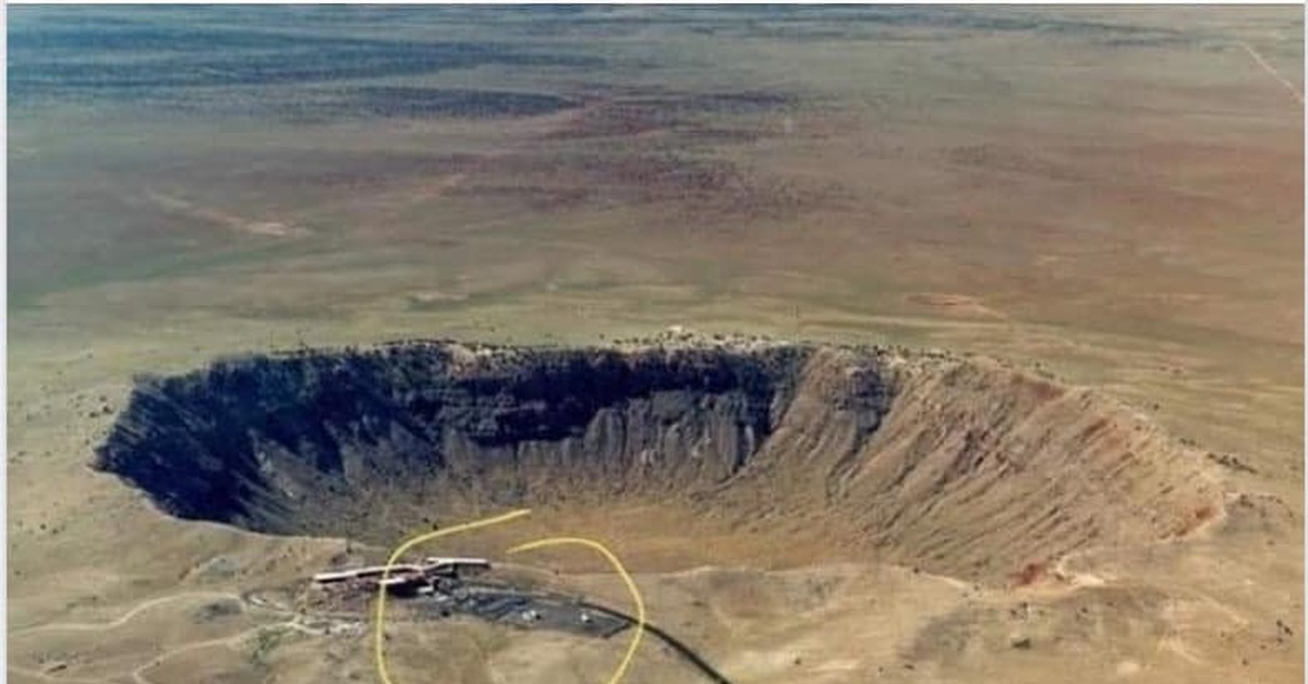 Какая самая сильная земля. Госсес Блафф кратер. Вредефорт метеорит кратер. Аризона Флагстафф метеоритные кратеры. Аризонский метеоритный кратер.