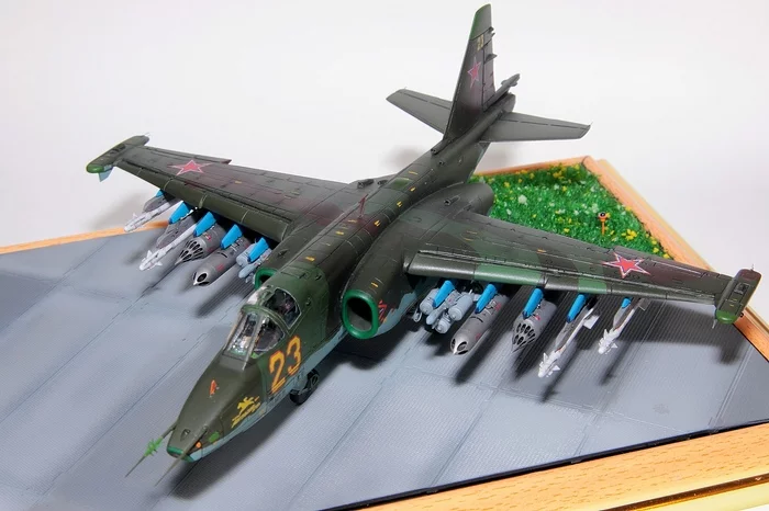 Scale model of the Su-25 aircraft from ArtModel in 1/72 scale - My, Models, Airplane, Stand modeling, Su-25, Aviation, Scale model, Longpost