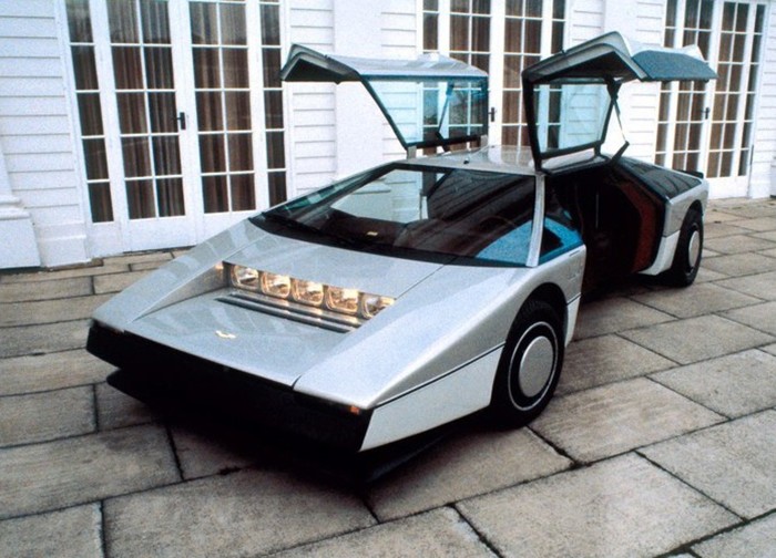  DeLorian , , ,  , , , 