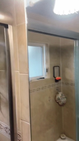 Человек в зеркале