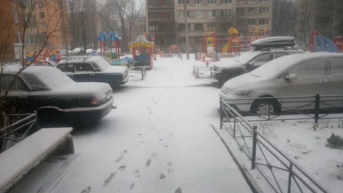 April 1, St. Petersburg - Spring, Good weather, Snow