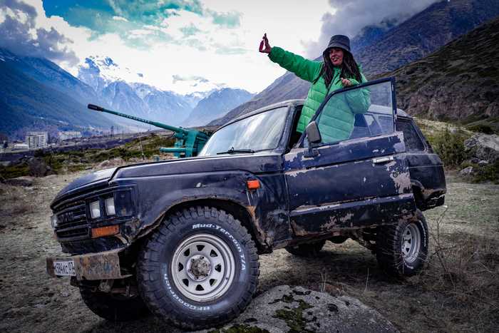 Jamaican tank crews on the roads of the war against coronavirus - My, The mountains, Offroad, Tanks, Elbrus, The photo, Landcruiser