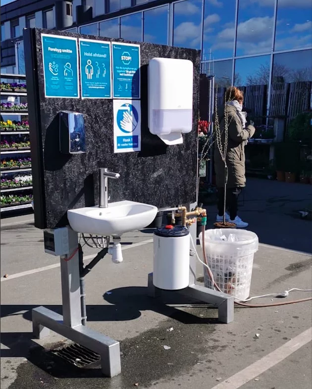 Exiting a Danish supermarket - Denmark, Supermarket, Washstand, Hygiene, Sink