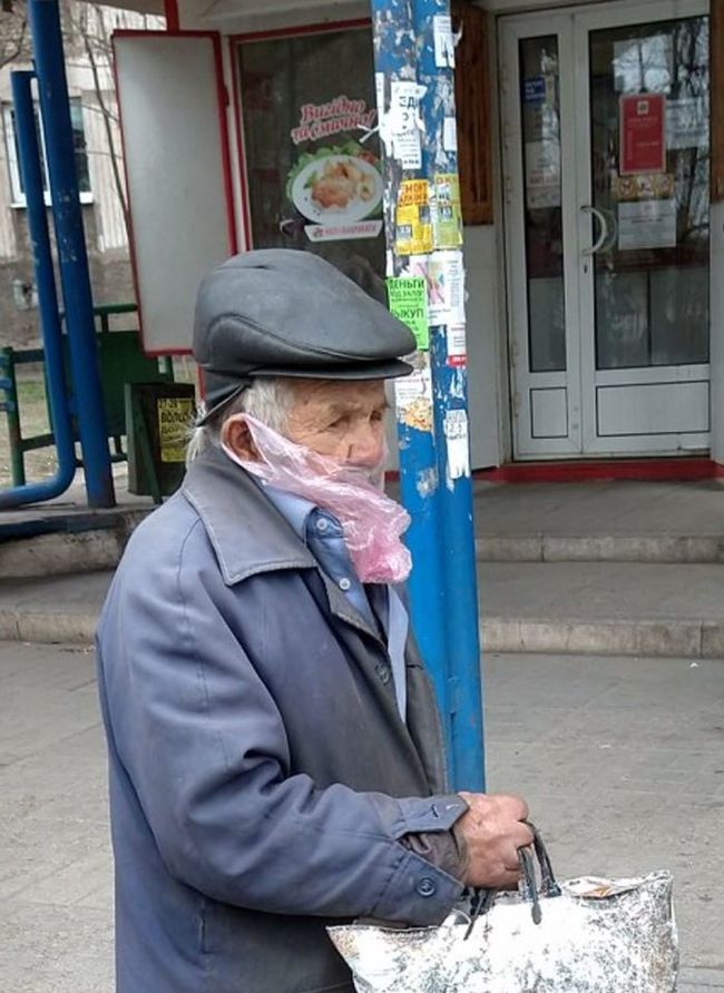 No words - Mask, Grandfather, Kindness, Mariupol