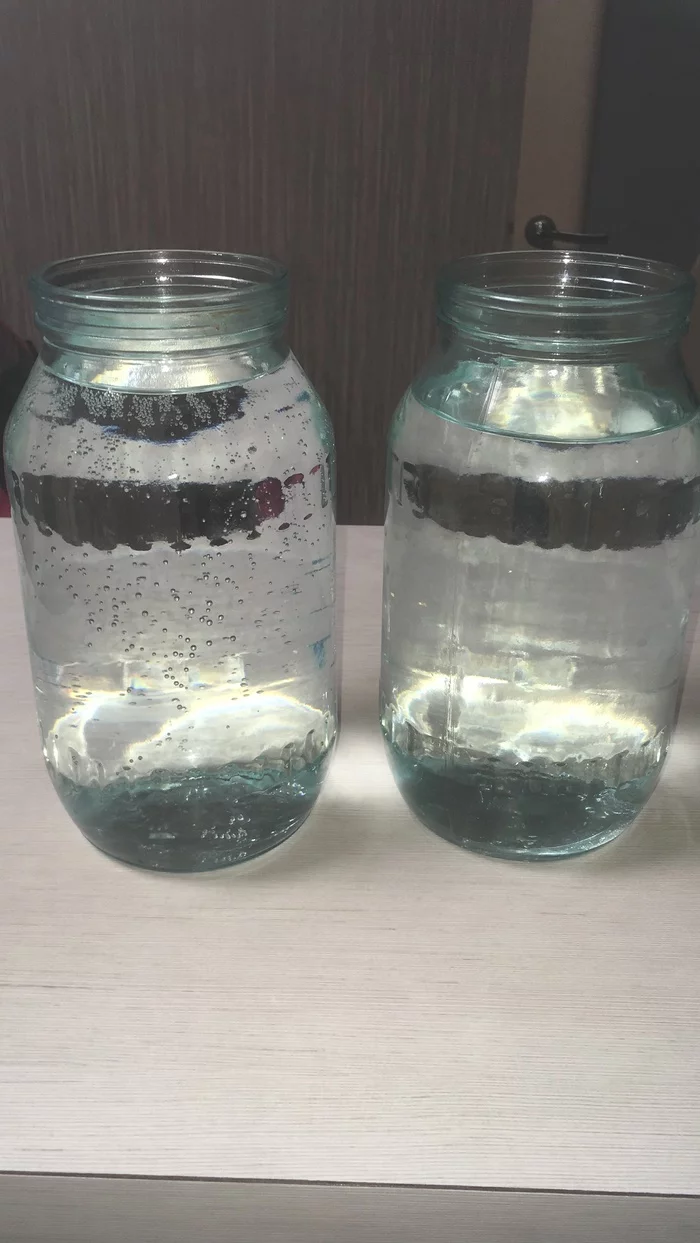 Jars of water, it would seem - My, Chemistry, Physics, Insulation, Humor, Water, Question