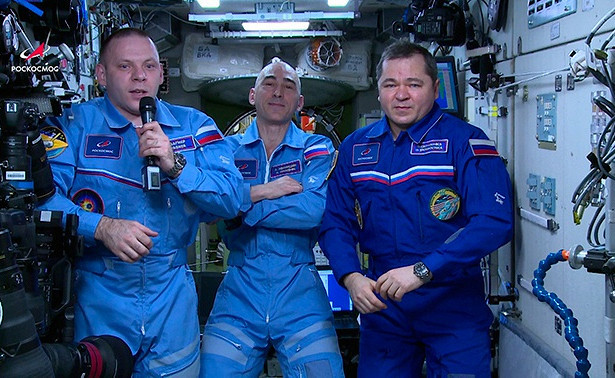 Congratulations from orbit. - Russia, Congratulation, Space, Космонавты, ISS, Cosmonautics Day, Roscosmos, Earthlings, Video