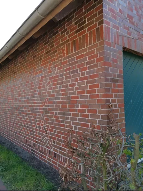 Unusual brickwork - Wall, Bricks, Brickwork, Funny