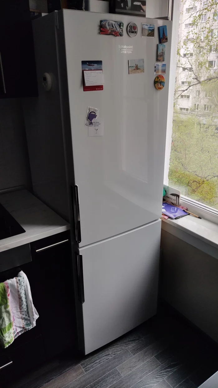 Refrigerator noise - My, Noise, Refrigerator repair, Hotpoint-Ariston, Video, Longpost