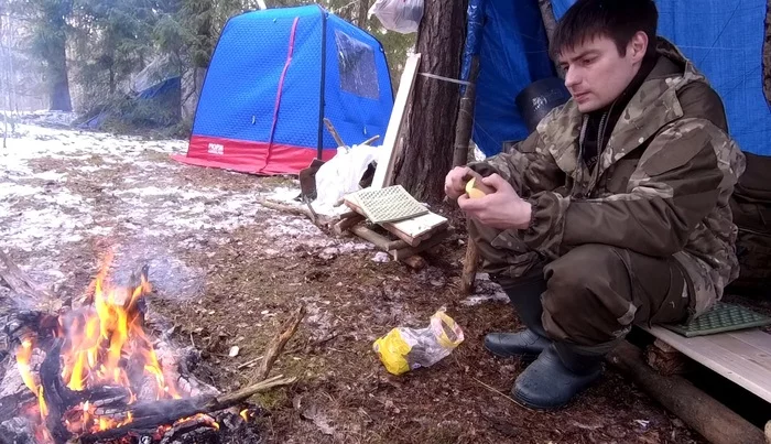 My friend and I went into the forest during an epidemic \ Coronavirus in the fresh air, or spending the night in a bathhouse - My, Survival, Coronavirus, Hike, Nature, Tent, Stove, PVD, Equipment, Video, Longpost