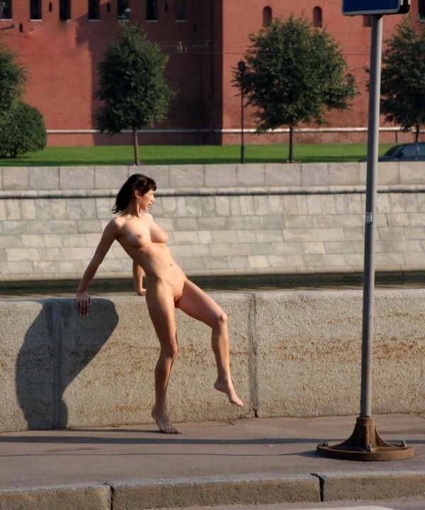 A girl walks barefoot around the city... - NSFW, Girls, Boobs, Erotic, Naked, Moscow, The street, Longpost, Booty