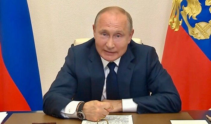 The President showed a fig to doctors at the next appeal - My, Vladimir Putin, The president, Politics, Society, Opposition, Russia, Video