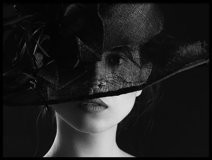 Шляпка с вуалью