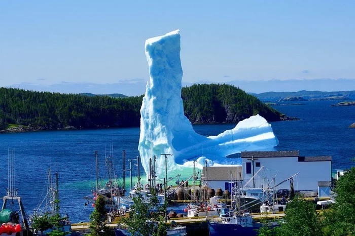 Contrast - Images, From the network, Canada, Iceberg