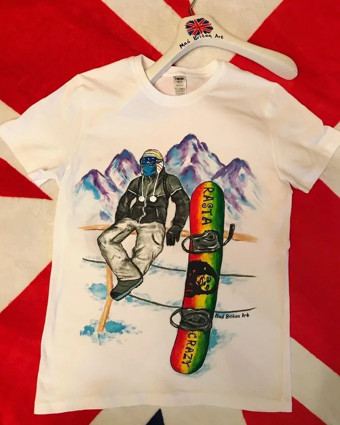 Drawing on a T-shirt from a photo. How do you like the result? - My, Snowboard, Drawing, Painting on fabric, T-shirt, Artist, The mountains, Longpost