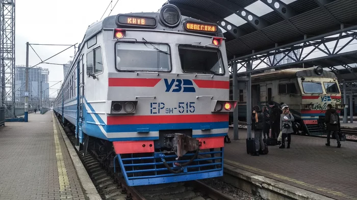 Last pre-quarantine train - My, Railway, Ukrzaliznytsia, Eeo, Er9m, Kiev, Train, last train, Rvr