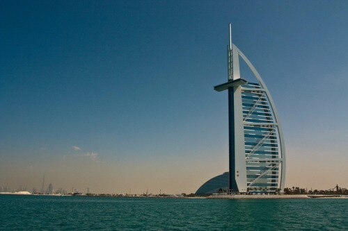 Почему в ОАЭ не публикуют ни одной фотографии Burj Al Arab (отеля Парус), сделанной с Аравийского залива? [Фейк] - Интересное, Архитектура, Курьез, Неожиданно, Фейк