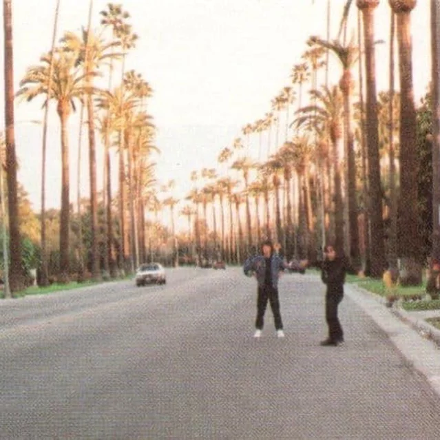 Виктор Цой и Юрий Каспарян в США, 1990 год Виктор Цой, Юрий Каспарян, Музыканты, Группа КИНО, США, Фотография, Память, Длиннопост Виктор Цой и Юрий Каспарян в США, 1990 год Виктор Цой, Юрий Каспарян, Музыканты, Группа КИНО, США, Фотография, Память, Длиннопост