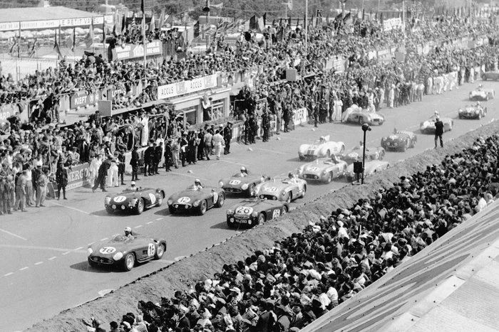 Le Mans 24 accident, 06/11/1955 - Le Mans, 1955, Crash, Race, Article, Copy-paste, Accordion, Longpost