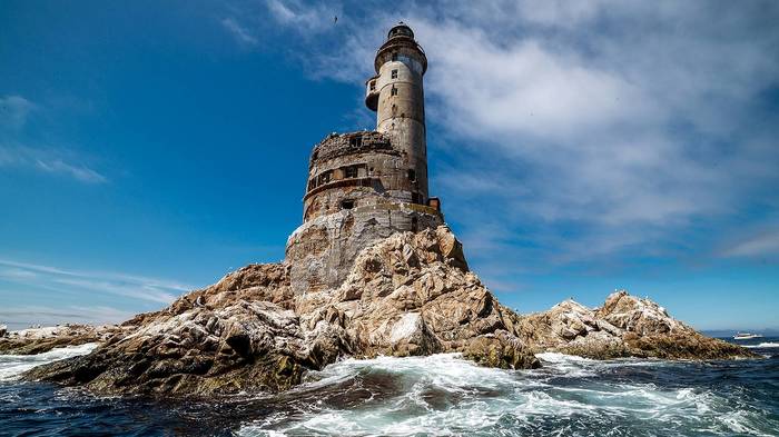 Это один из самых труднодоступных маяков в России. И, пожалуй, самый живописный! Дальний Восток, Путешествия, Маяк, Красота, Красота природы, Длиннопост Это один из самых труднодоступных маяков в России. И, пожалуй, самый живописный! Дальний Восток, Путешествия, Маяк, Красота, Красота природы, Длиннопост