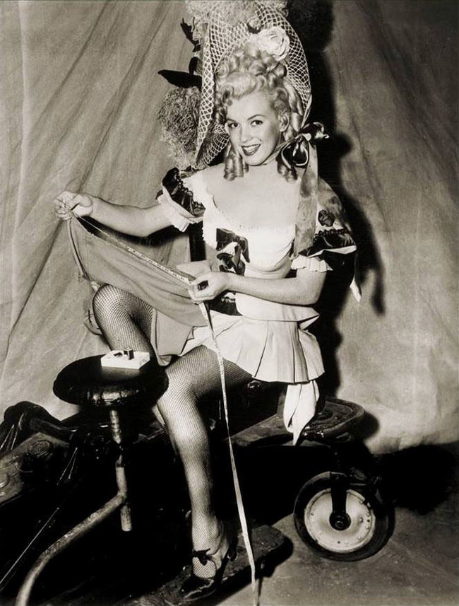 Gorgeous Marilyn. - Marilyn Monroe, Cinema, 1950, Celebrities, The photo, Black and white photo, Story, Video, Longpost