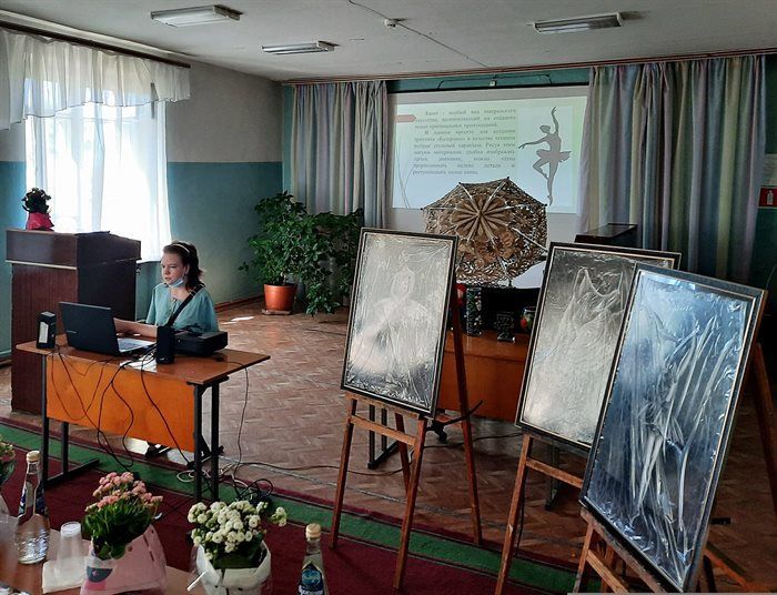 Bravo, Tanya! Ulyanovsk artist without arms learns to play the synthesizer - Ulyanovsk, Ulyanovsk region, Bravo, Well done, No hands, Positive, Longpost, Disabled person, Creation