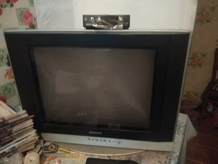 How to fix a television? - Help, The television, Tuner