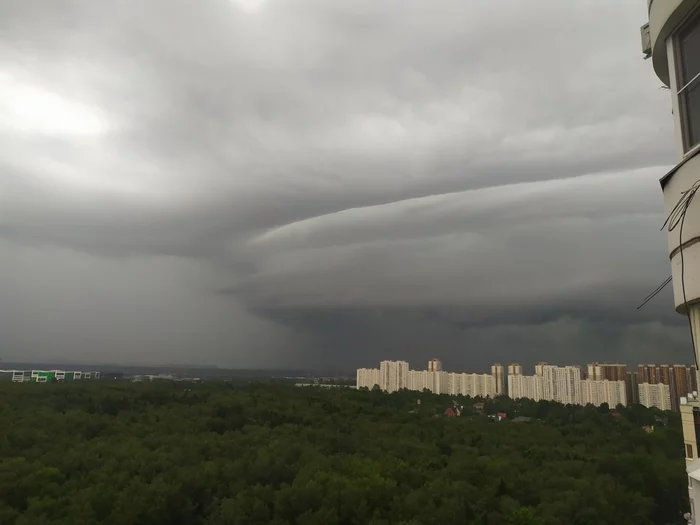 Right now above Odintsovo - My, Thunderstorm, Clouds, Odintsovo, Mobile photography