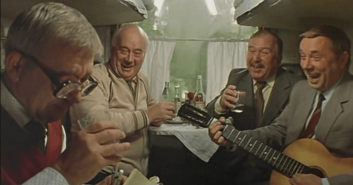 В поезде пила пиво. Хорошо сидим 1986 СССР комедия. Выпивка в советских фильмах.