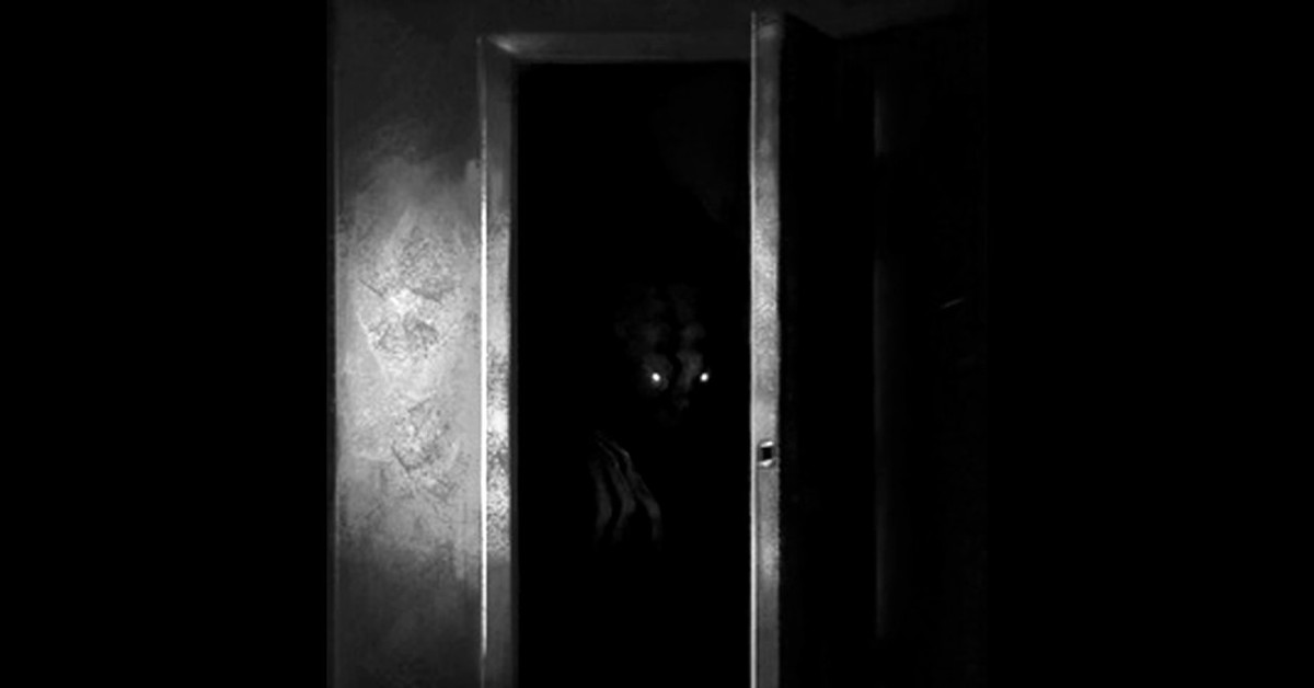 Жуткие двери. Страшная дверь. Дверь в темноте.