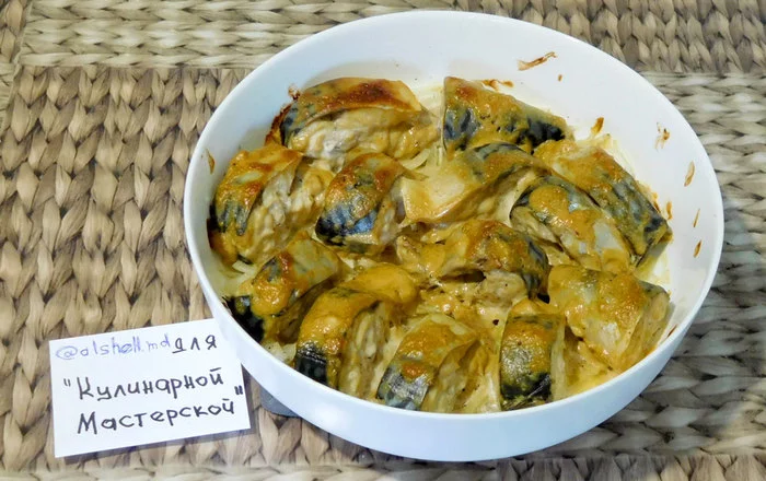 Mackerel in sour cream and mustard sauce on onions - My, Recipe, Video recipe, Mackerel, Cooking, Yummy, Video, Longpost