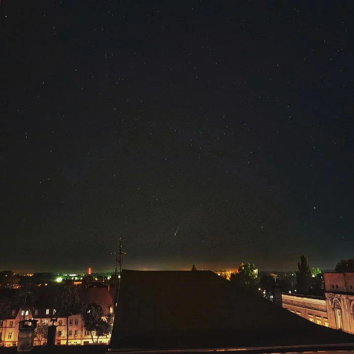 Comet Neowise in the Chorzowa sky - My, Neowise, Comet, Astronomy, Space, Poland