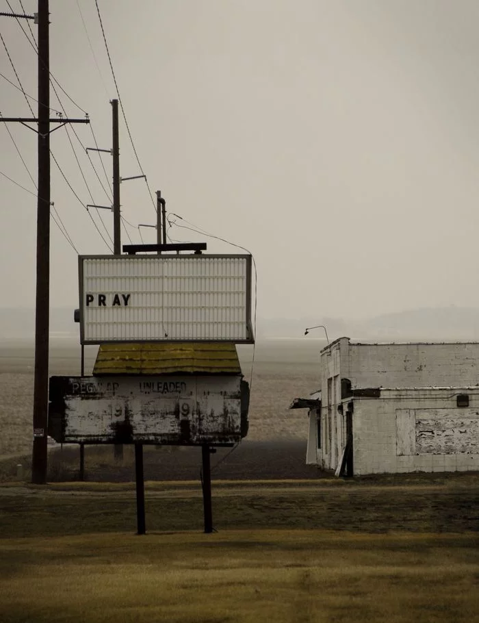 Pray - Gas station, Abandoned, Wisconsin, Kripota, Signboard, Inscription, Pray