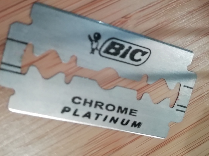  "BIC chrome platinum" , , , 
