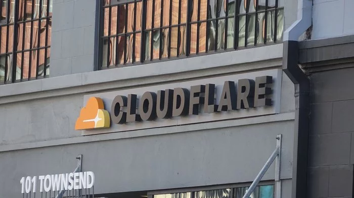 Cloudflare DNS went down and took a big chunk of the internet with it - news, Internet, Crash, Cloudflare, League of legends, Discord