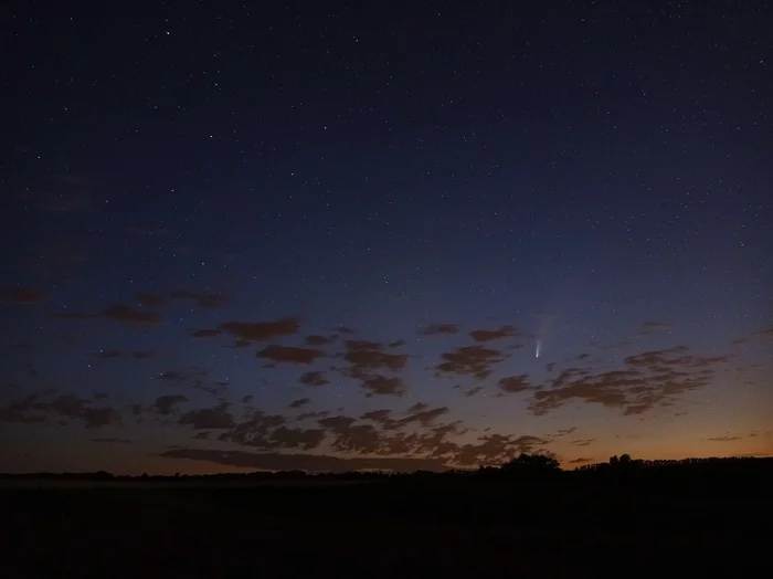 Comet NEOWISE waved its tail :) - My, Neowise, Comet, Astrophoto, The photo, Ufa, Noctilucent clouds, Longpost