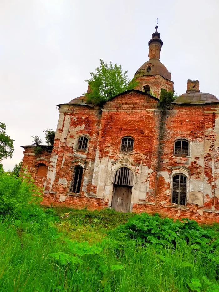 An abandoned temple on the border of the Ryazan region and the Republic of Mordovia - Abandoned, Tourism, Ryazan Oblast, The photo, Longpost