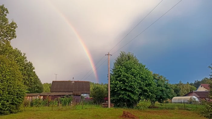 And there is not a drop of falsehood, In these bright colors... - My, Pushkin Mountains, Nature, Rainbow, Village, Sky, The photo