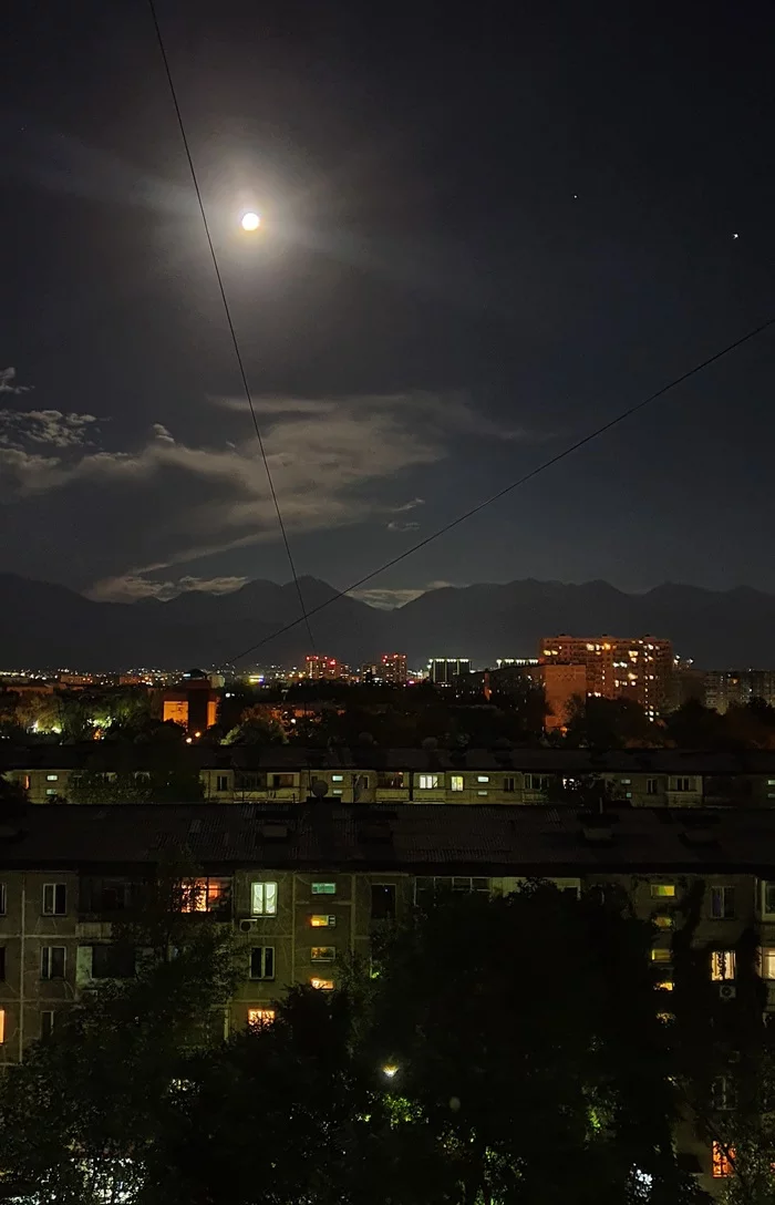 Night Almaty - My, The photo, Night, Almaty, Town, The mountains, moon