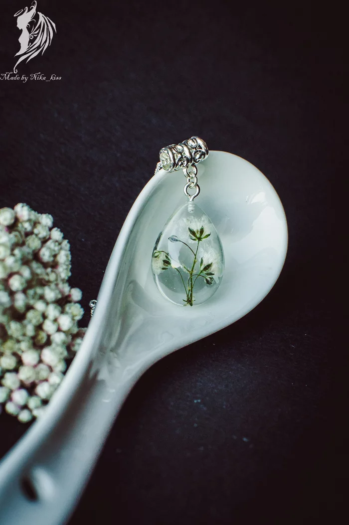 Handmade jewelry with fresh flowers - My, Handmade, Epoxy resin, Flowers, Needlework without process, Nika_kiss, Longpost, Bijouterie