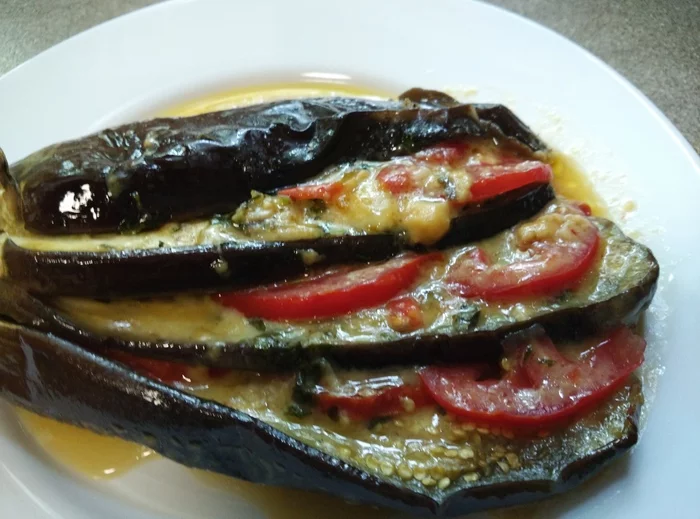 Baked eggplant with cheese and tomato - My, Eggplant, Cheese, Tomatoes, Recipe, Preparation, Video, Cooking, Video recipe