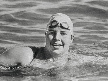 Swimming from the USA to the USSR: how Lynne Cox became a symbol of the end of the Cold War - Story, Cold war, USA, the USSR, Bering Strait, Longpost