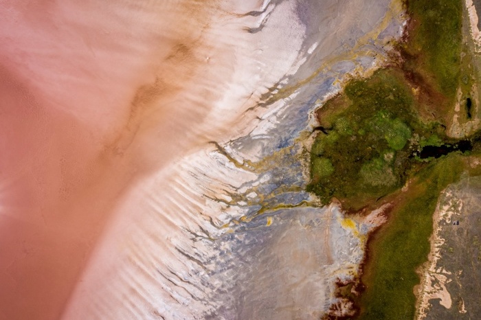 Как на Марсе: репортаж с озера Бурсоль — одного из самых красивых мест в Сибири, где по воде ходит чудо-поезд Сибирь, Алтай, Алтайский край, Степь, Озеро, Соль, Соленое озеро, Видео, Длиннопост, Позитив