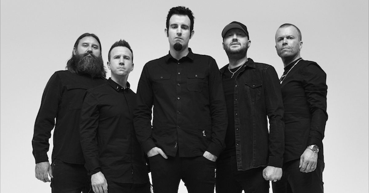 Pendulum cover. Pendulum роб свайр. Группа pendulum 2021. Пол хардинг pendulum. Группа pendulum 2021.