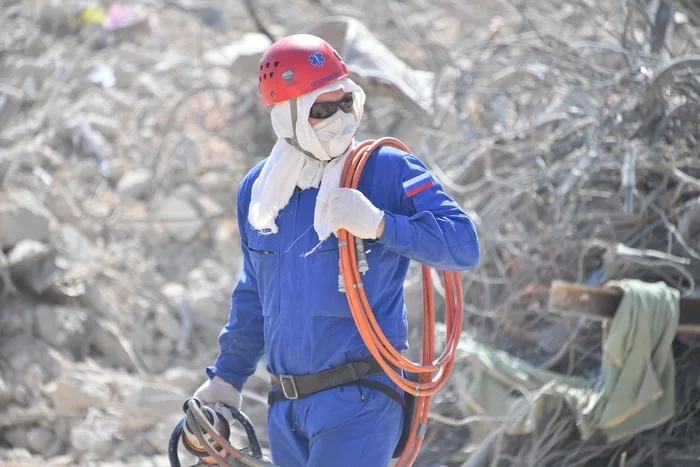 Последствия взрыва в Бейруте глазами российских спасателей Спасатели, МЧС, Ливан, Бейрут, Длиннопост