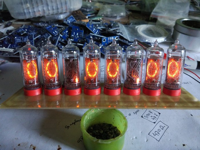 Необычные ламповые часы | Пикабу