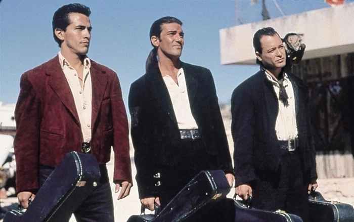 25th Anniversary of Robert Rodriguez's Desperado - Robert Rodriguez, Quentin Tarantino, Antonio Banderas, Salma Hayek, Danny Trejo, Longpost, Cheech Marin, Steve Buscemi, Desperate (film)