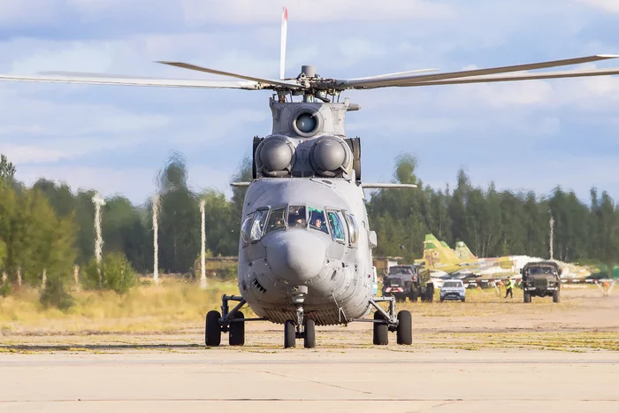 Face to face with Mi-26 - My, Helicopter, Russian helicopters, Mi-26, Aviation, Spotting, The photo, Aviation of the Russian Federation